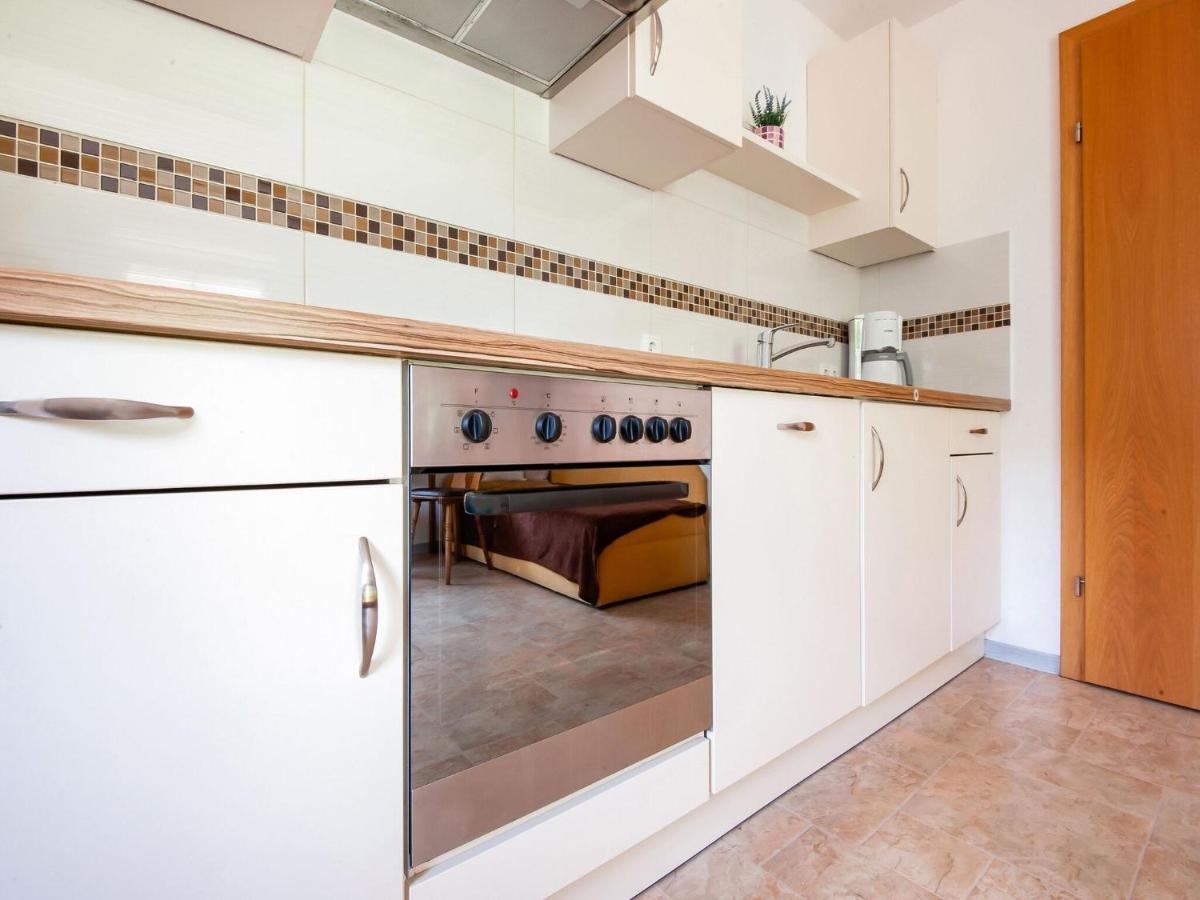 Attractive Apartment In Hainzenberg With Ski Room Exterior foto
